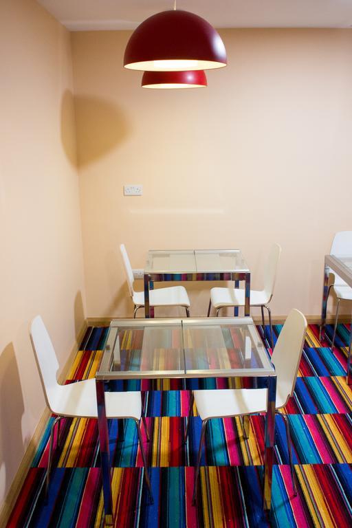 Savoy Hostel Galway City Centre Екстер'єр фото