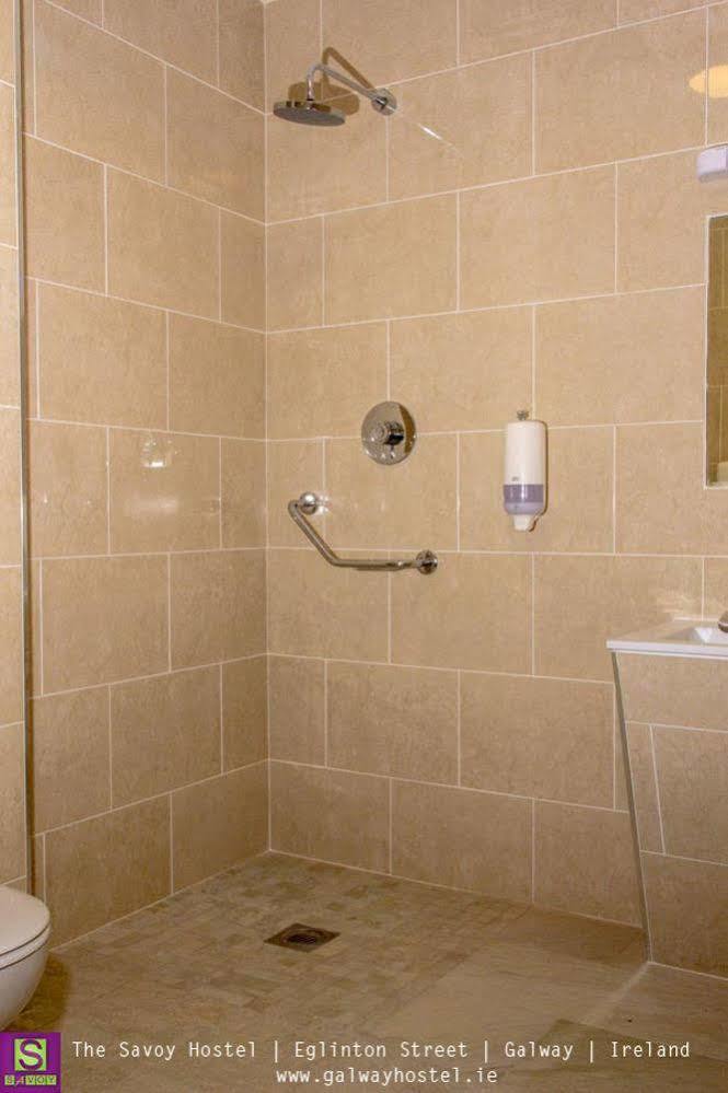 Savoy Hostel Galway City Centre Екстер'єр фото